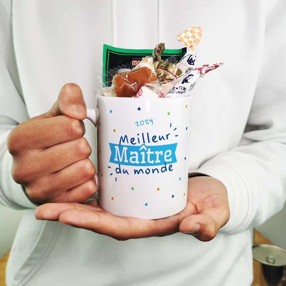 cadeau-Fin-annee-scolaire-meilleur-maitre-du-monde-Meilleur-du-monde-mug-60-mains.jpg