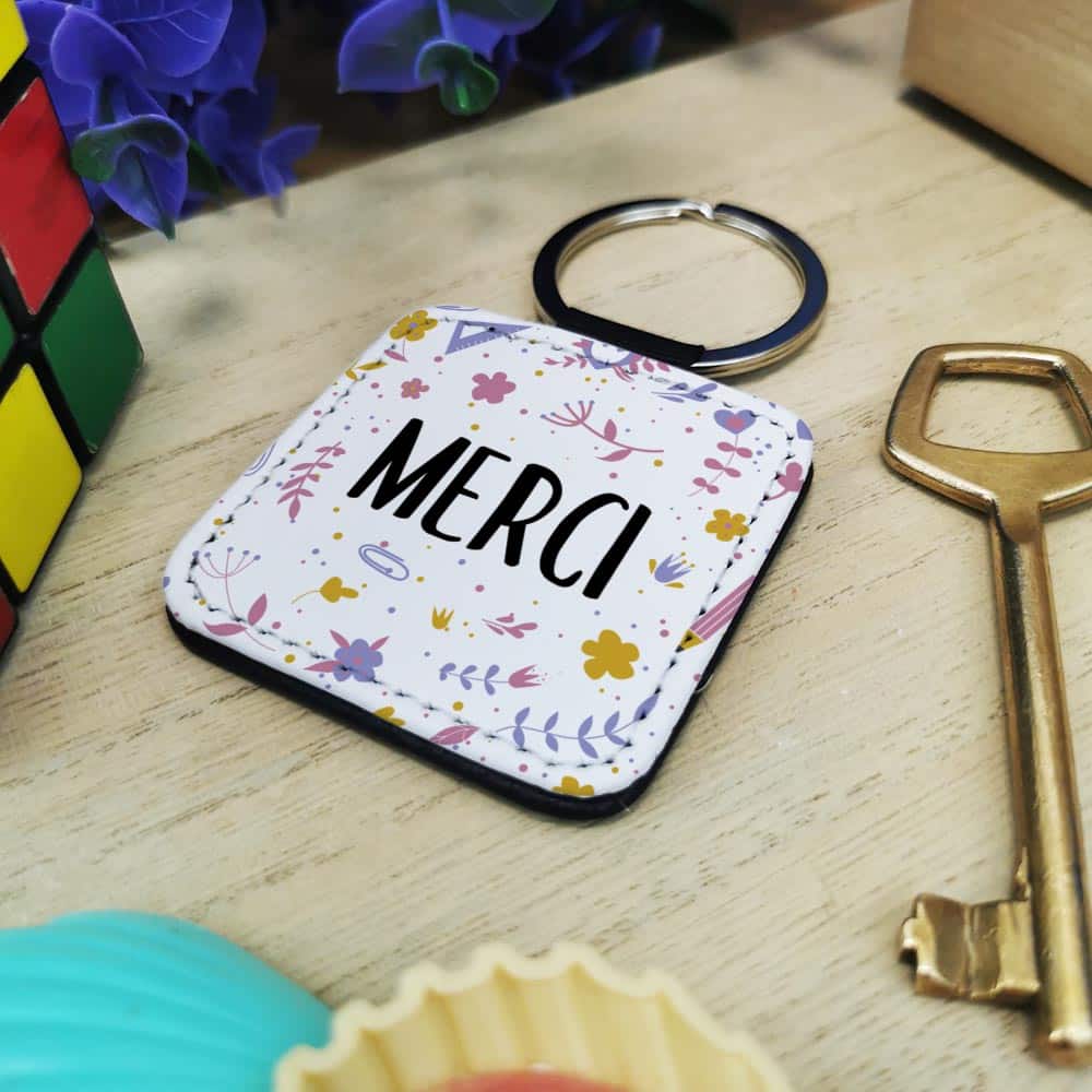 cadeau-Fin-annee-scolaire-merci-florale-porte-cle-carre-cote.jpg