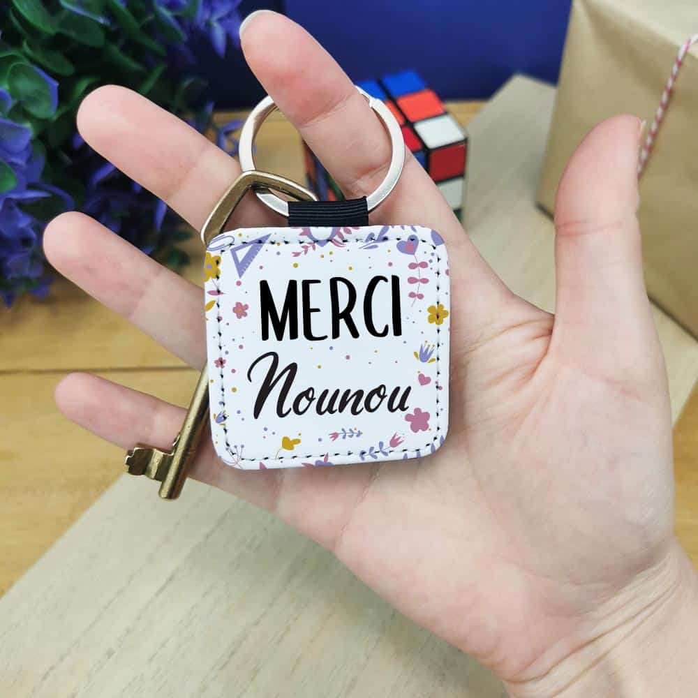 cadeau-Fin-annee-scolaire-merci-nounou-florale-porte-cle-carre-main.jpg